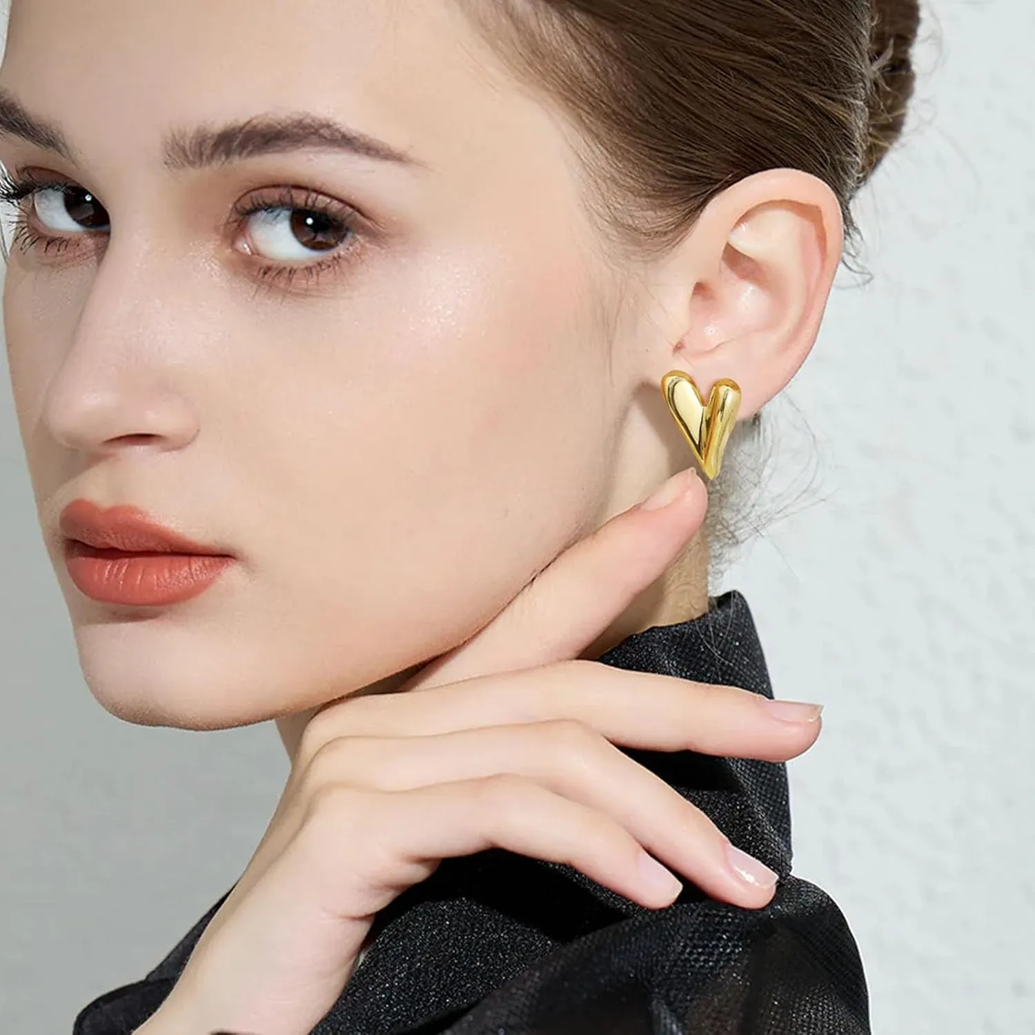 18K Gold Plated Heart Earrings for Women Gold Heart Studs Puffy Heart Shaped Earring Chunky Heart Statement Earrings