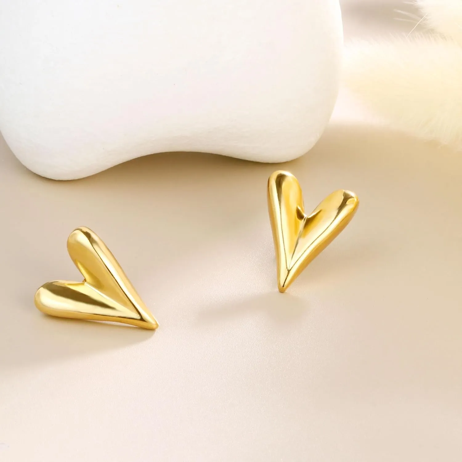 18K Gold Plated Heart Earrings for Women Gold Heart Studs Puffy Heart Shaped Earring Chunky Heart Statement Earrings
