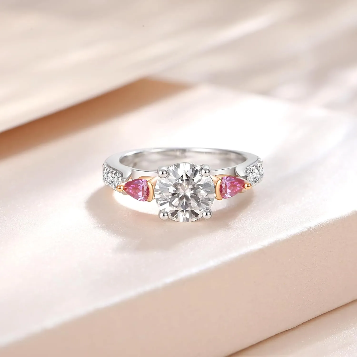 2CT Moissanite Engagement Ring for Women D Color VVS1 Eternity red Moissanite round Cut S925 Sterling Silver Plated 18k White Gold Wedding Promise Anniversary Engagement Ring