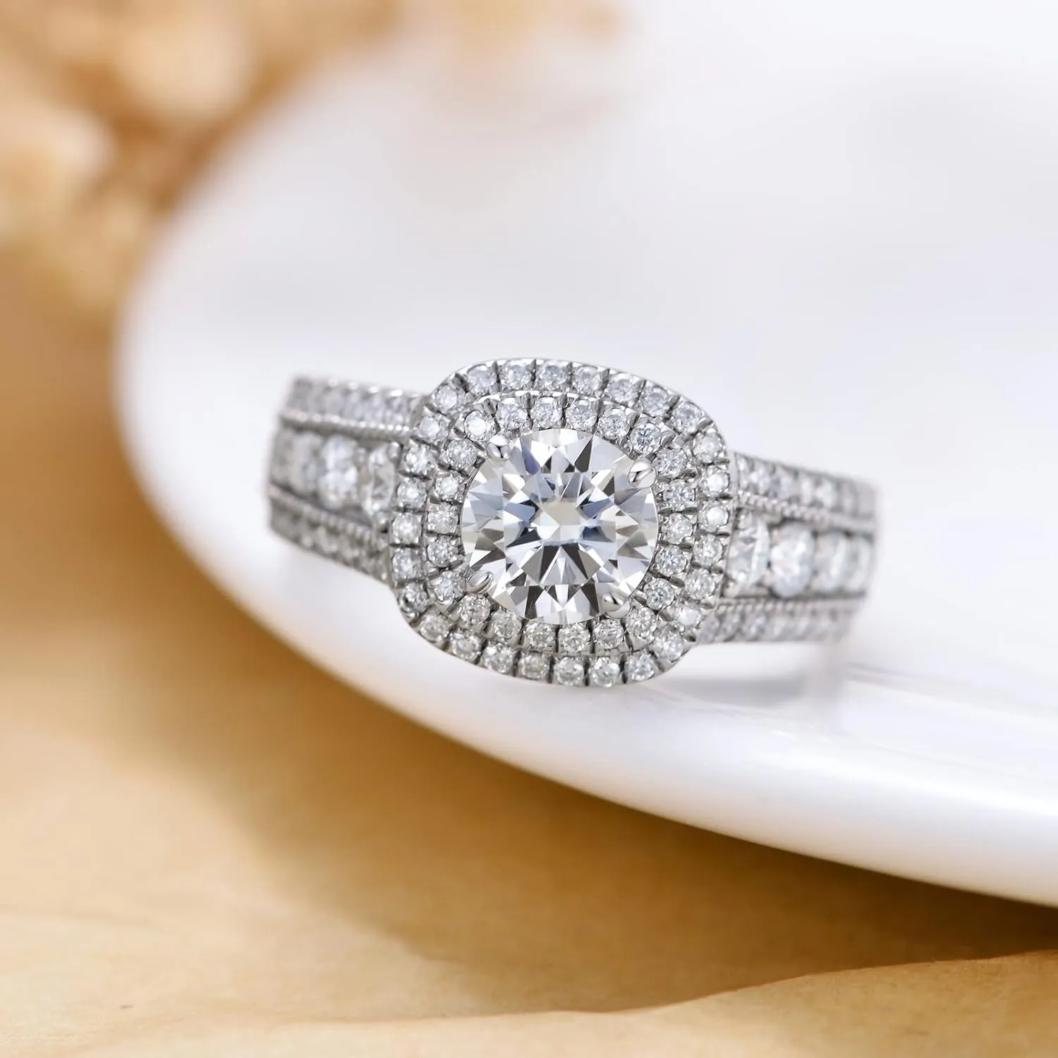 925 Sterling Silver 2CT Moissanite Engagement Rings for Women, Platinum Plated Silver Women's Engagement Ring for Wedding, Anniversary