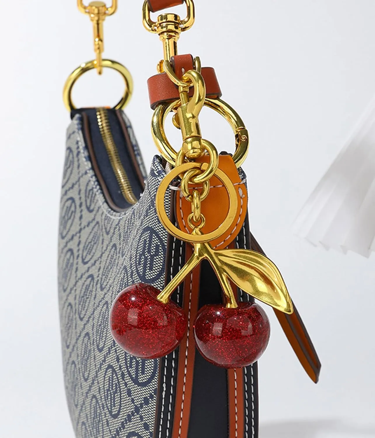 Cherry Bag Charm, Cherry Keychain Hanging Purse Charm Decoration Cute Pendant for Women
