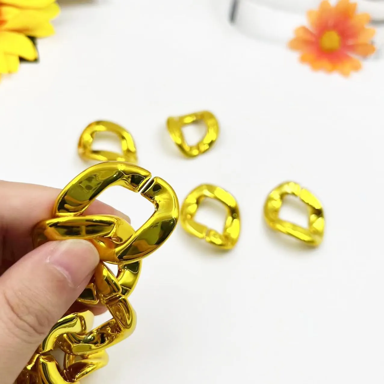 CSIYANJRY99 Plastic Chunky Gold Necklace for Men Women Fake Gold Chain 80s 90s Rapper Punk Hip Hop Necklace Costume Jewelry Accessory (35 * 1.38 Inches)