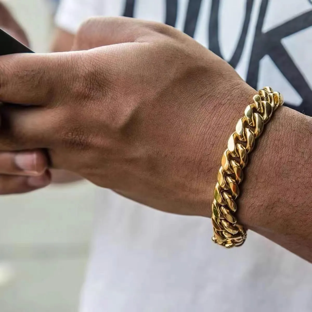 Cuban Link Bracelet for Men Women ,14k Real Gold Plated Miami Cuban Bracelet , 6-18mm Width ,8/8.5/9 inch Length Stainless Steel Bracelet,Stainless Steel Fashion Jewelry Bracelet- Send Gift Box(Father Day Birthday Valentine's Day Christmas Gifts)