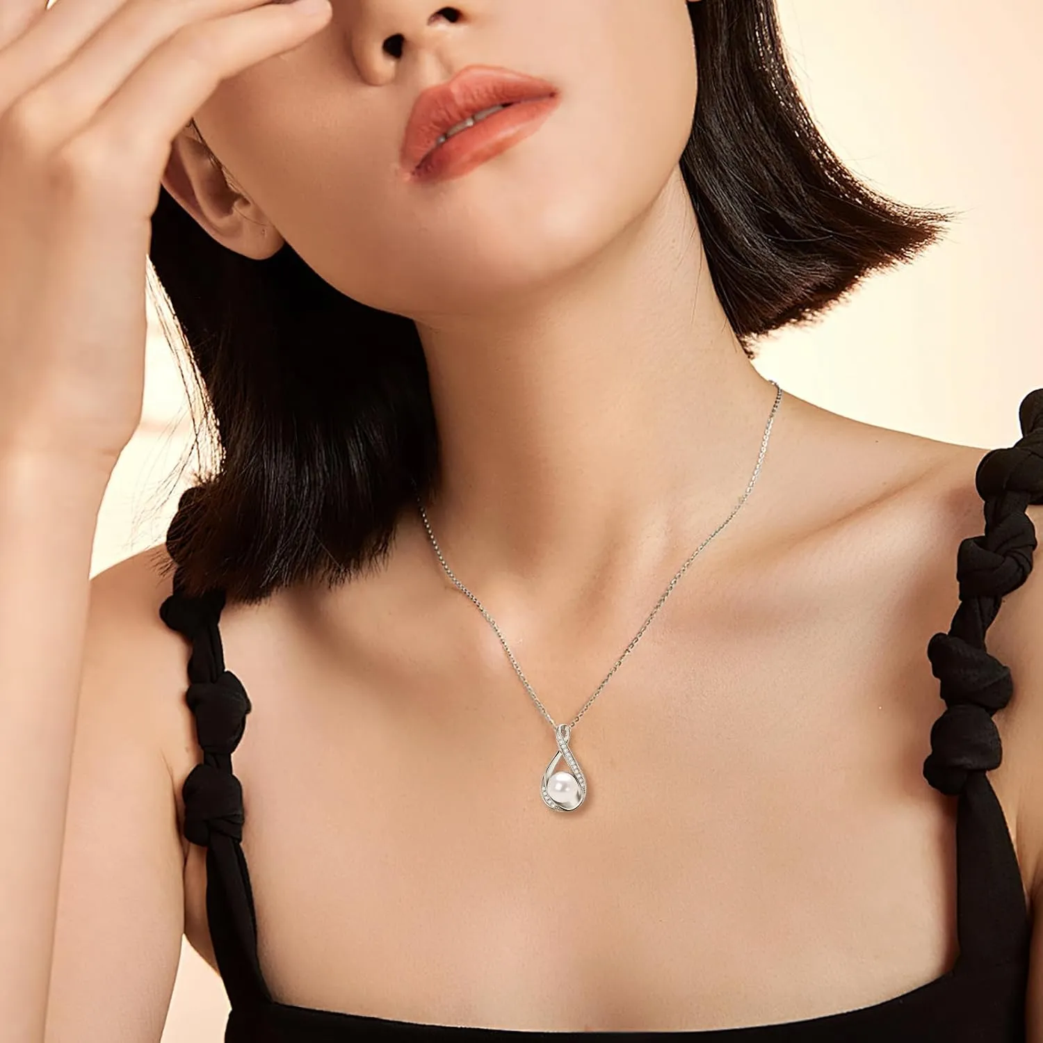 DENGGGUANG Freshwater Pearl Pendant Necklaces for Women, Sterling Silver Infinity Single Pearl Necklace with Shiny Moissanite Wedding Jewelry Gift for Bride Bridesmaid