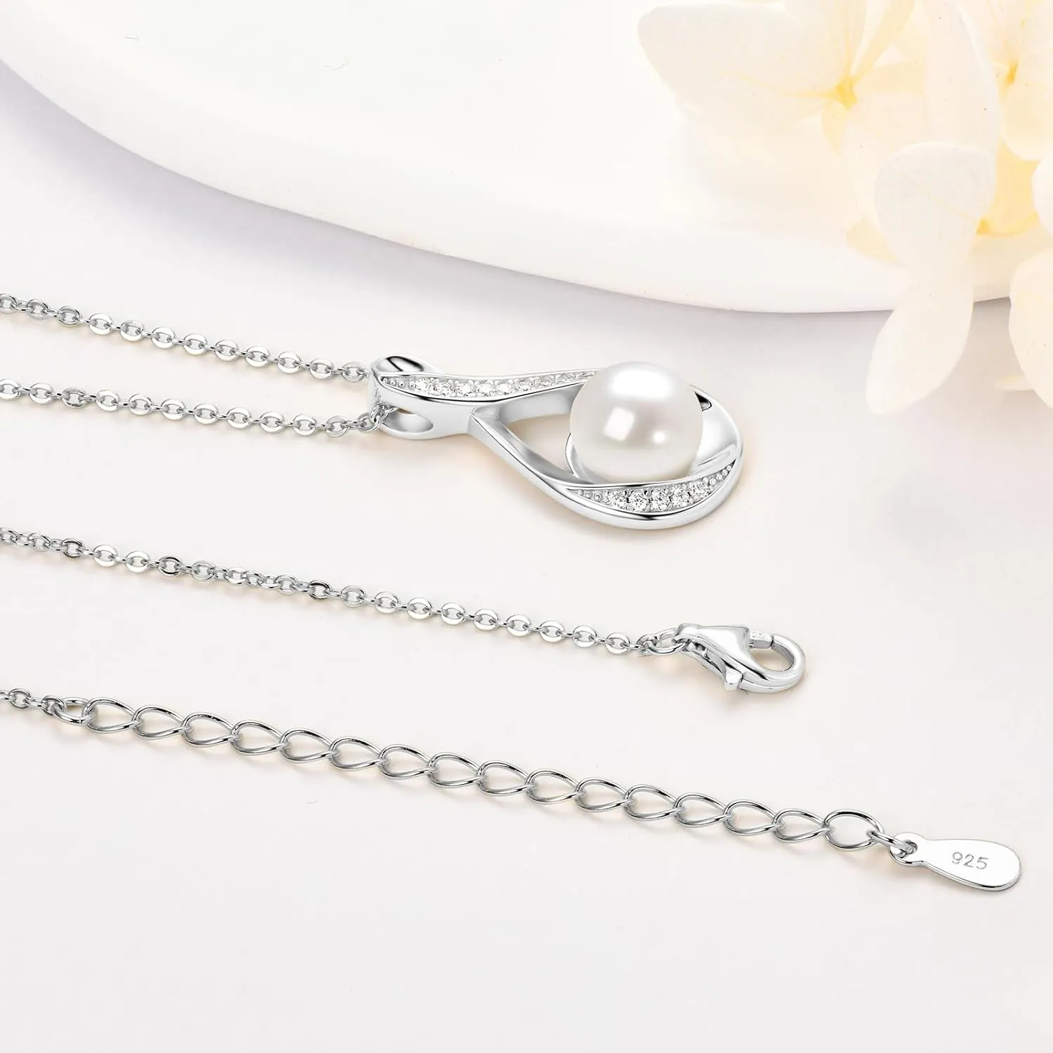 DENGGGUANG Freshwater Pearl Pendant Necklaces for Women, Sterling Silver Infinity Single Pearl Necklace with Shiny Moissanite Wedding Jewelry Gift for Bride Bridesmaid