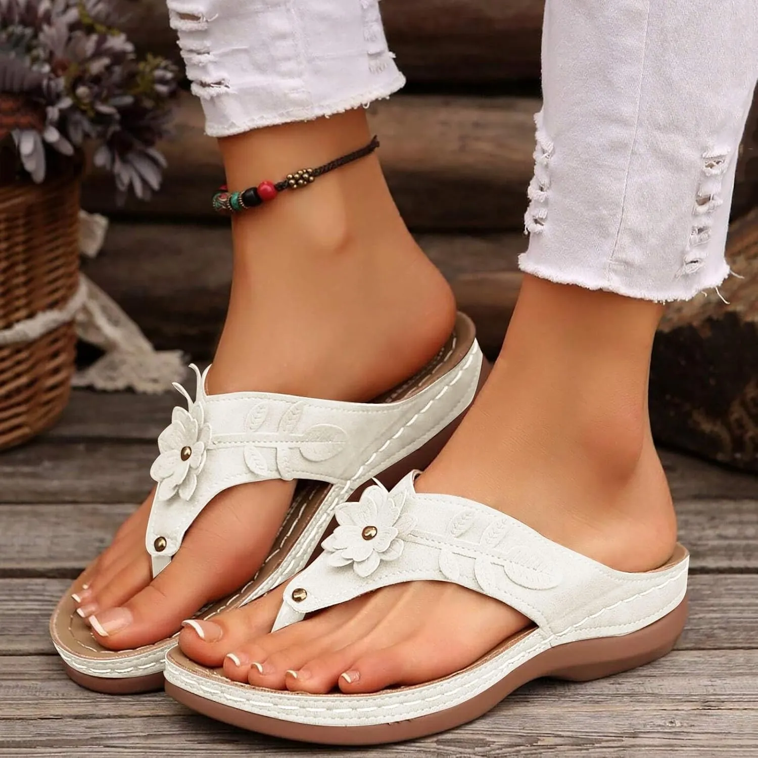 Eduavar Sandals for Women 2025 Slide Shoes Slip On Flip Flops Summer Open Toe Slippers Walking with Arch Support Beach Sandal