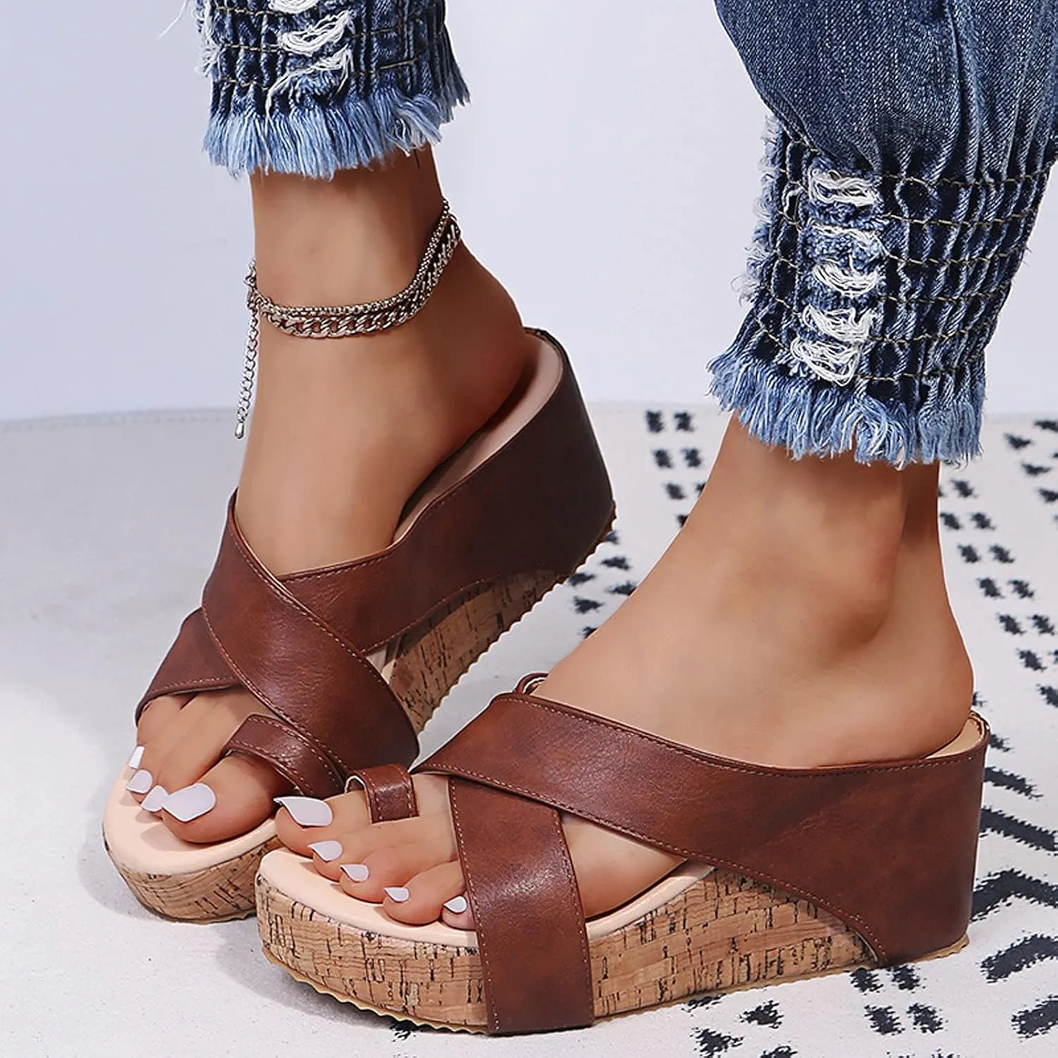 Eduavar Wedge Sandals for Women, Sandals for Women Fashion Strap Flat Sandals Rhinestone Size Large Clip Toe Sandals