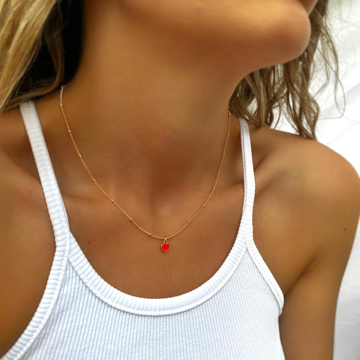 Ewrkbr Gold Heart Necklace for Women,14K Gold Plated Charm Necklace Dainty Love Pendant Necklace Cute Gold Necklace for Women Valentine's Day Gifts Trendy Gold Heart Necklace for Women Gifts