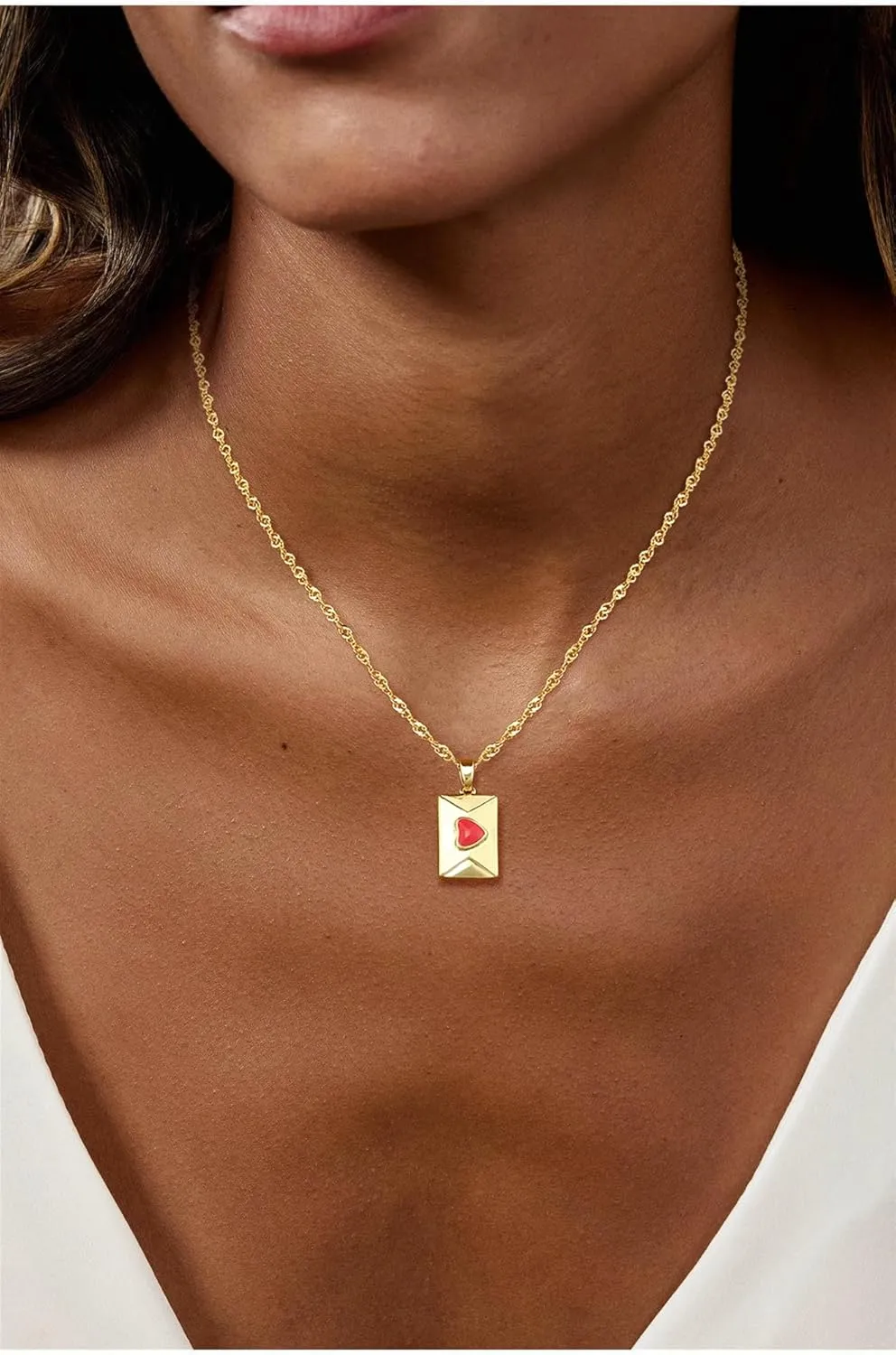 Heart Necklace for Women Gold Silver Plated Heart Necklaces for Women Tiny Pink Heart Jewelry for Women Gold Necklaces for Women Open Heart Pendant Choker for Gift