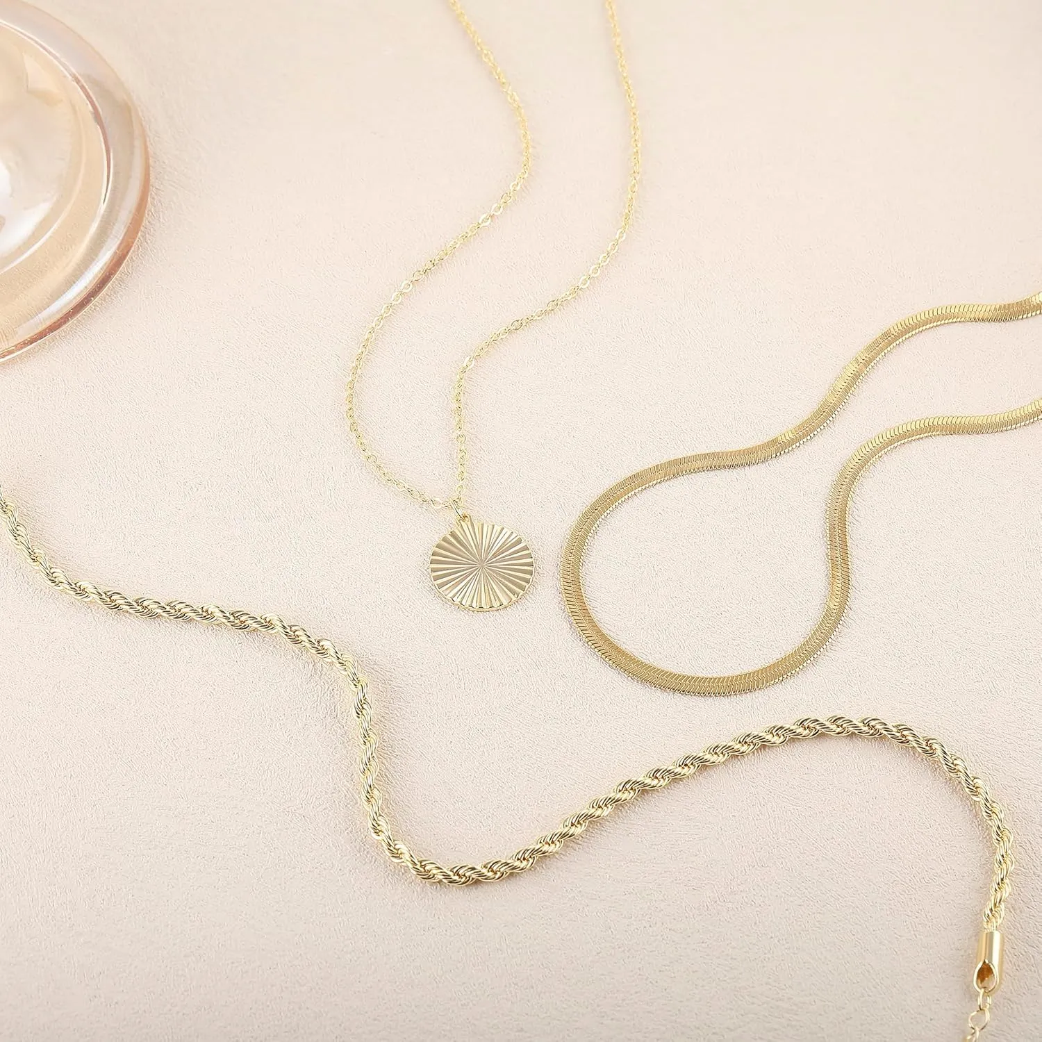 Layered Gold/Silver Necklaces for WomenStackable 14K Gold/Silver Plated Choker Chain Necklace Simple Layering Stack Pendant Necklaces for Women Trendy Gold Set Jewelry for Women