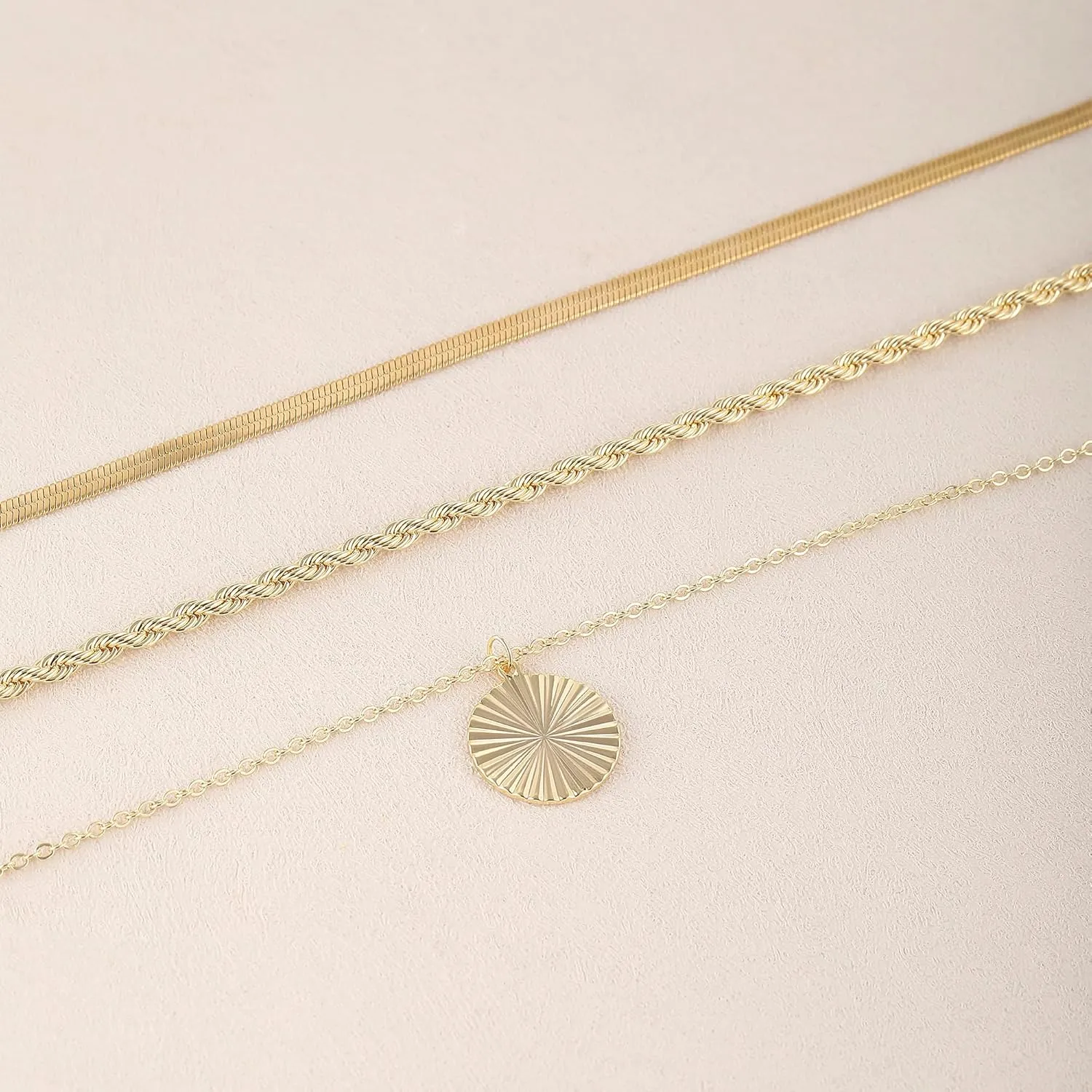 Layered Gold/Silver Necklaces for WomenStackable 14K Gold/Silver Plated Choker Chain Necklace Simple Layering Stack Pendant Necklaces for Women Trendy Gold Set Jewelry for Women