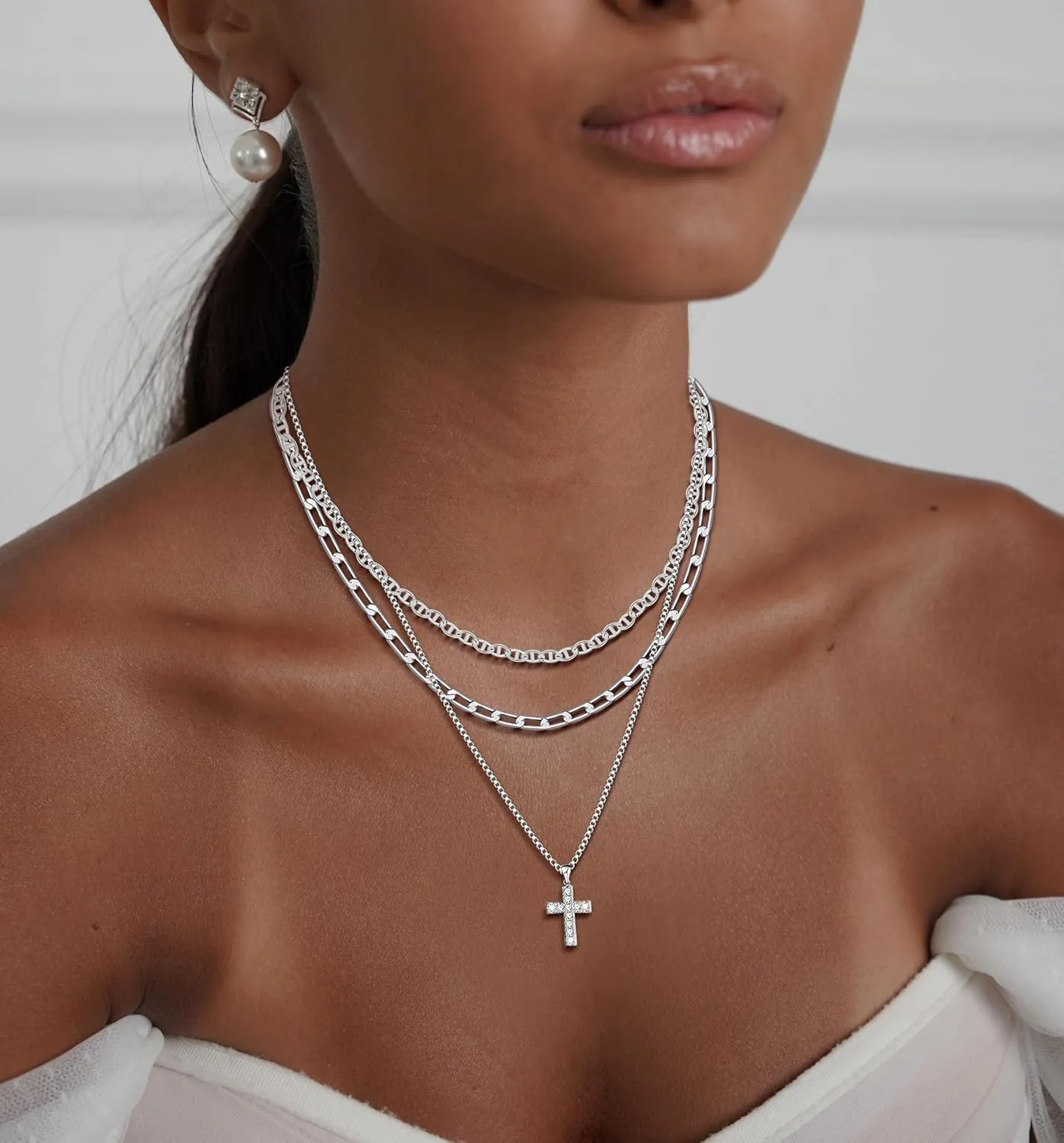 Layered Gold/Silver Necklaces for WomenStackable 14K Gold/Silver Plated Choker Chain Necklace Simple Layering Stack Pendant Necklaces for Women Trendy Gold Set Jewelry for Women