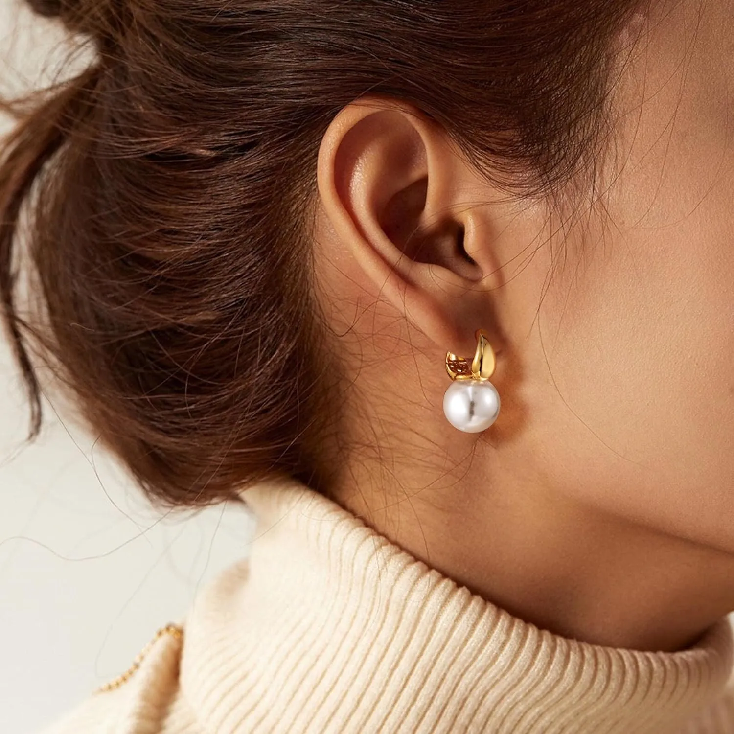 Moodear Pearl Earrings for Women Trendy 14K Gold Plated/925 Sterling Silver Pearl Drop Hoop Earrings Elegant Hypoallergenic Gold Pearl Dangle Earrings Wedding Jewelry Gifts for Women