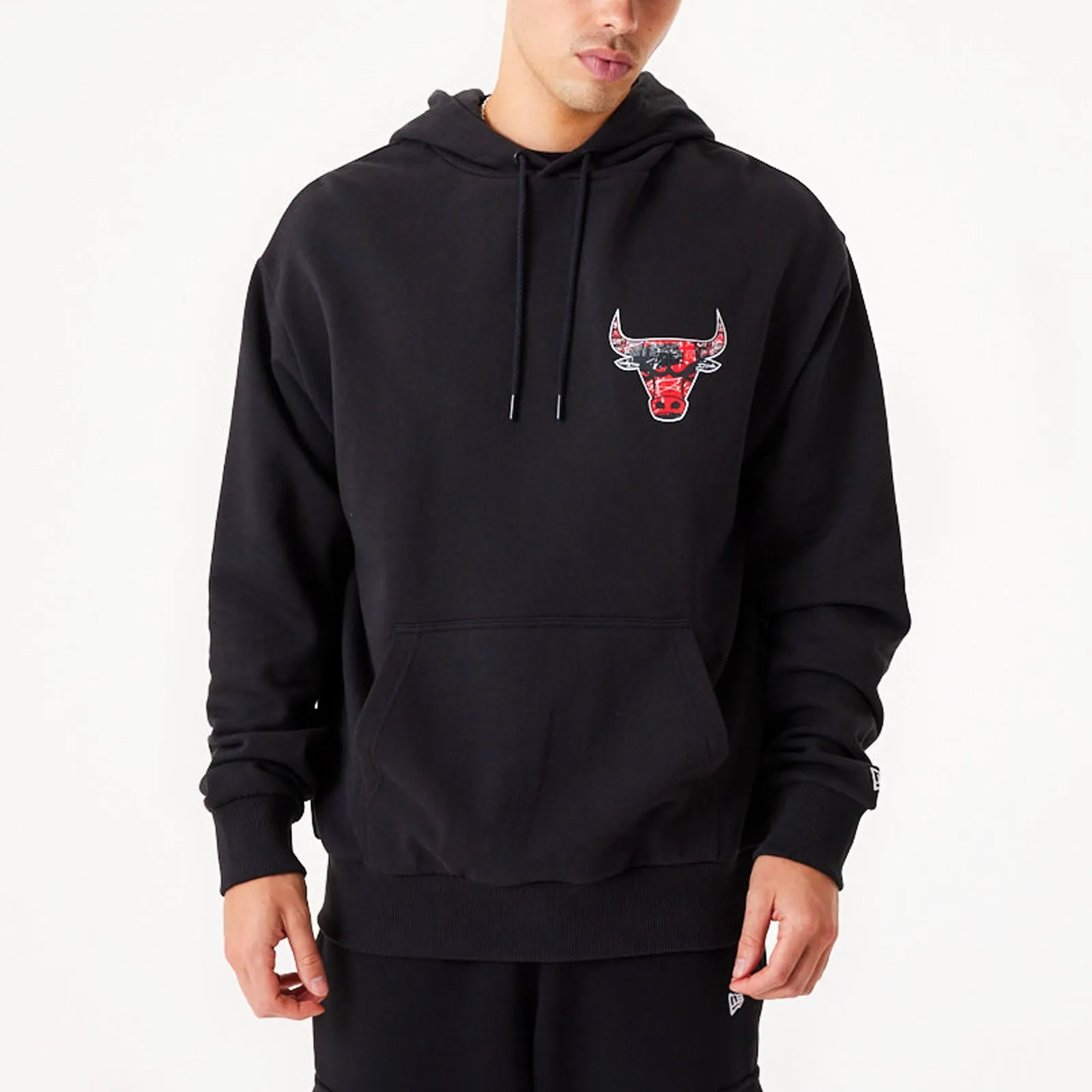 New Era Mens Chicago Bulls Infill Team Logo Oversized Hoodie - Black