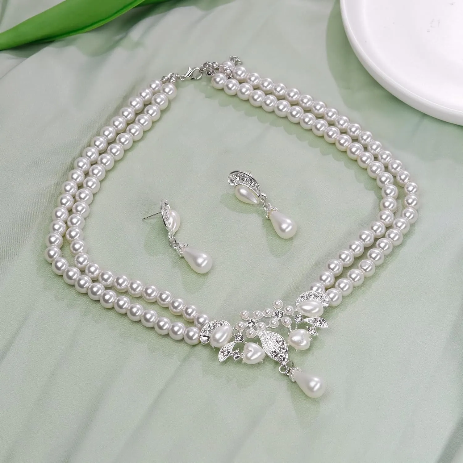 Pearl Necklace and Earrings Set, Bracelets Sets Simulated Pearl Bride Wedding Jewelry Set Accessories Wedding Necklace Jewelry Silver Gold Birthday Jewelry for Women