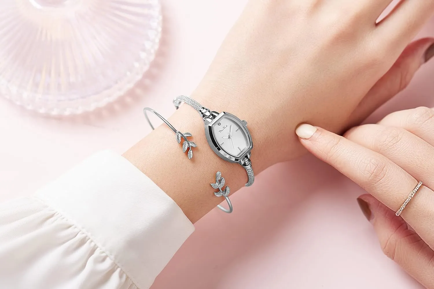 Petite Bracelet Watch for Women, Gifts for Girlfriend Diamond Dress Analog Watch Waterproof