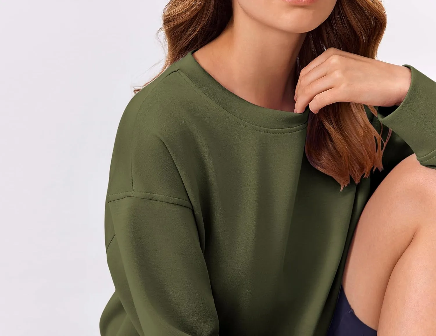 PINSPARK Crewneck Cropped Sweatshirt for Women Soft Long Sleeve Crop Tops Oversized Lightweight Basic Sweaters Fall 2025