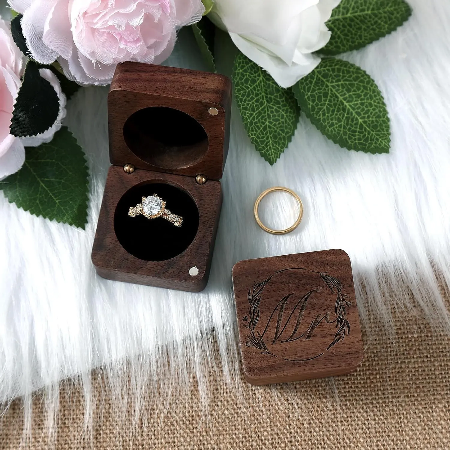 Ring Box, Wooden Ring Box for Wedding Ceremony Ring Bearer Box, Engagement Ring Holder Gift for Anniversaries Day,Ring Storage Box Engagement Gift