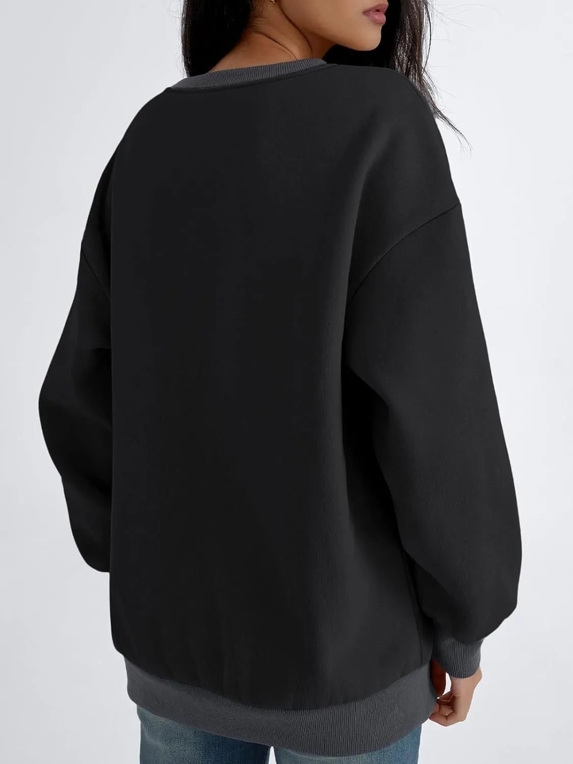 Trendy Queen Women's Oversized Color Block Fleeced Crewneck Sweatshirt