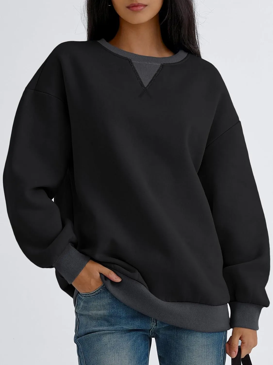 Trendy Queen Women's Oversized Color Block Fleeced Crewneck Sweatshirt