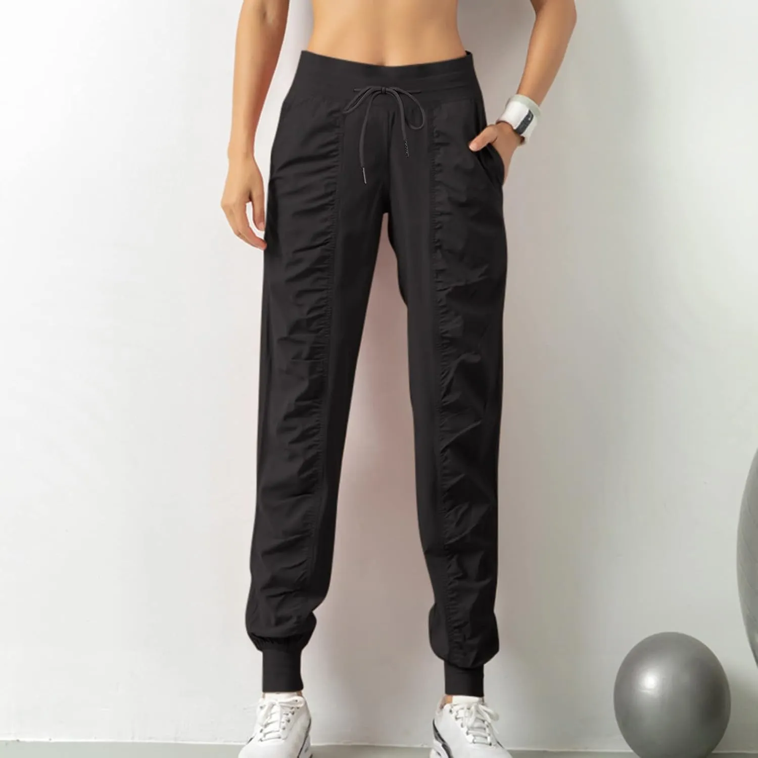 YOLAI Womens High Waist Ruched Sweatpants Running Yoga Fitness Trouser Quick Dry Drawstring Casual Pants (Black, S)